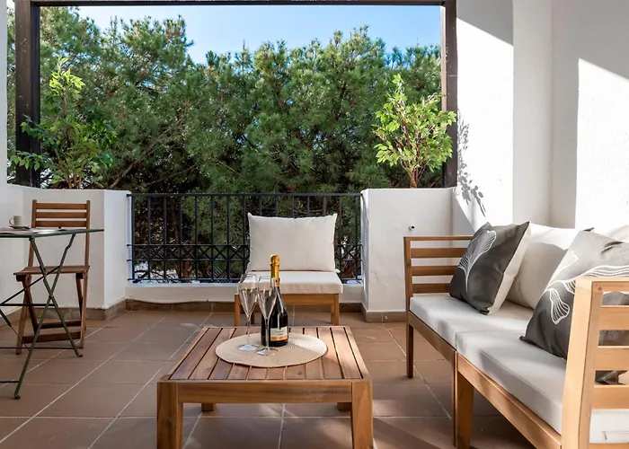Апартаменты Confortable Estudio En Medina Garden Ref 332